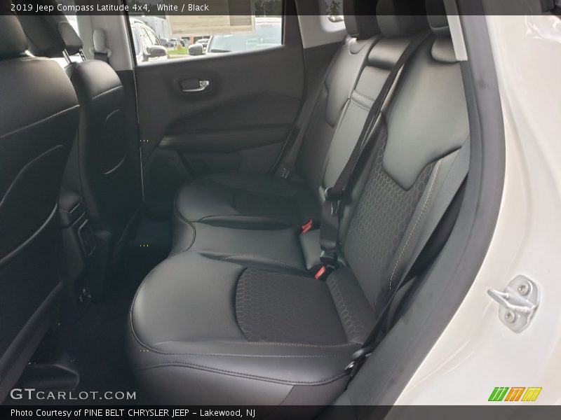 White / Black 2019 Jeep Compass Latitude 4x4