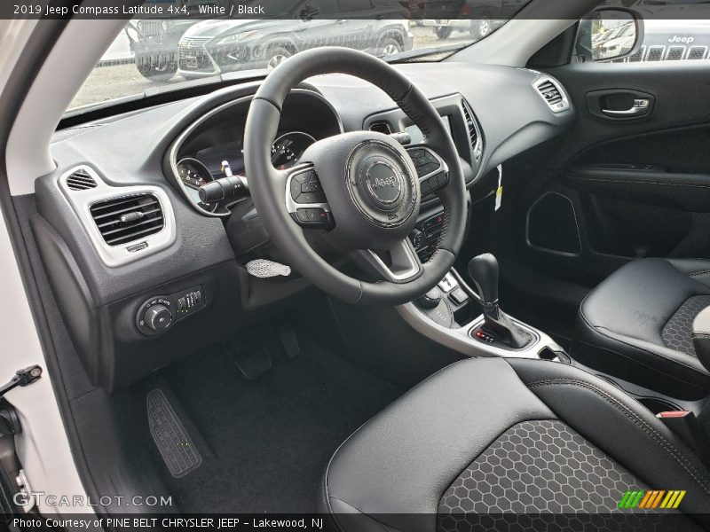 White / Black 2019 Jeep Compass Latitude 4x4