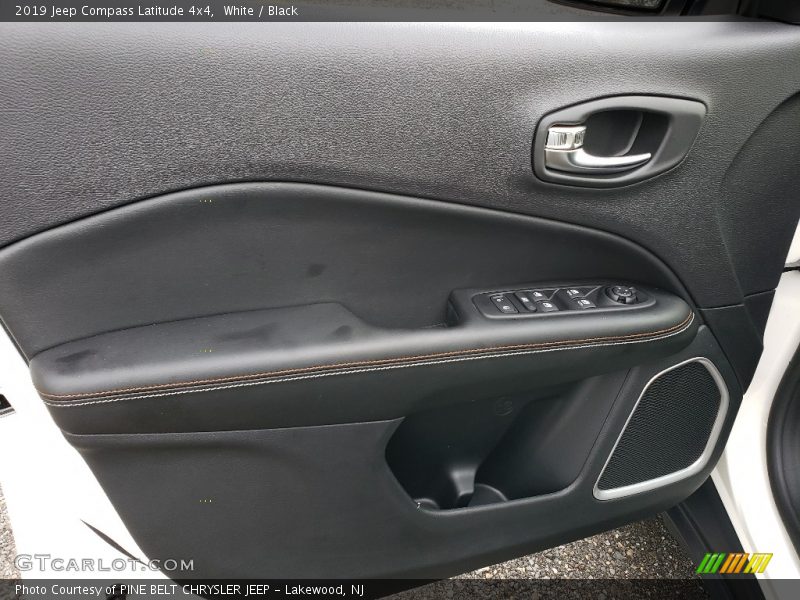 White / Black 2019 Jeep Compass Latitude 4x4