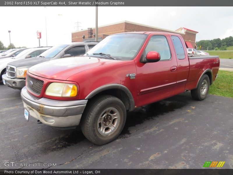 Silver Metallic / Medium Graphite 2002 Ford F150 XLT SuperCab 4x4