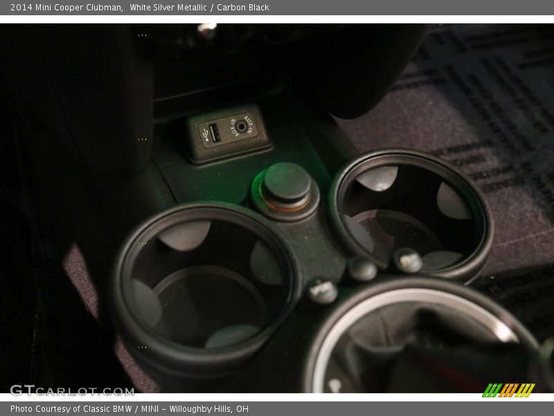 White Silver Metallic / Carbon Black 2014 Mini Cooper Clubman