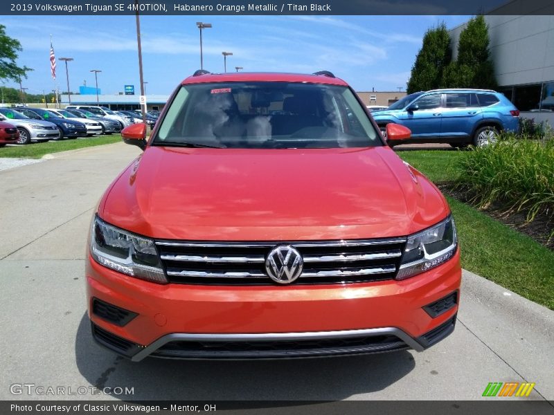 Habanero Orange Metallic / Titan Black 2019 Volkswagen Tiguan SE 4MOTION