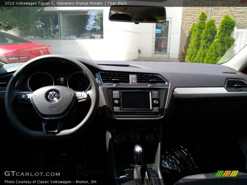 Habanero Orange Metallic / Titan Black 2019 Volkswagen Tiguan S