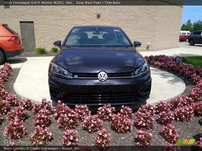 Deep Black Pearl / Titan Black 2019 Volkswagen Golf R 4Motion W/DCC. NAV.