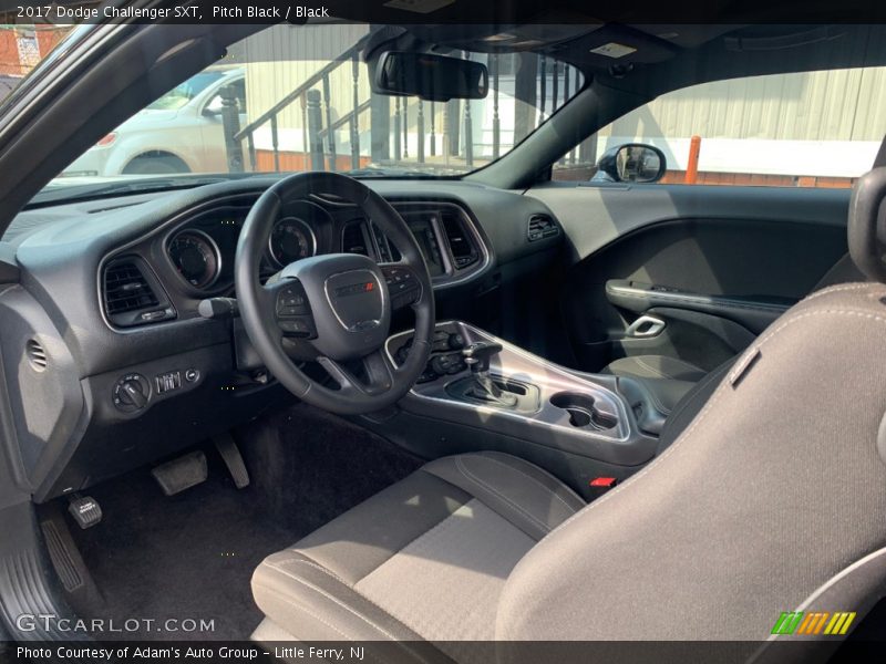 Pitch Black / Black 2017 Dodge Challenger SXT