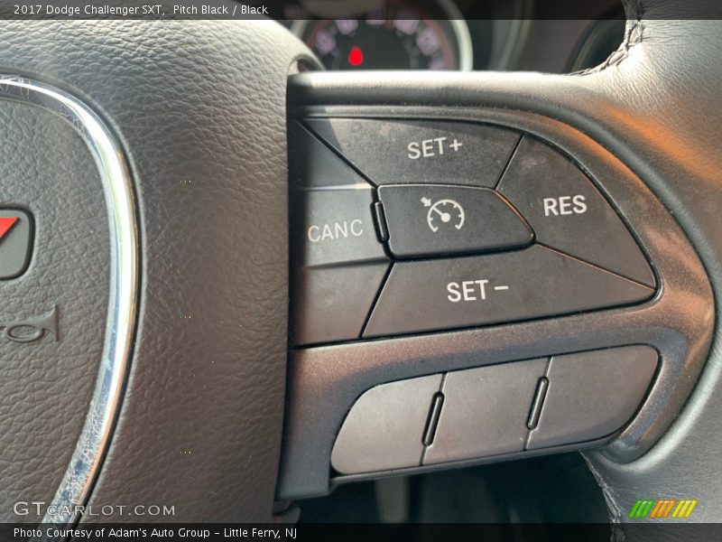 Pitch Black / Black 2017 Dodge Challenger SXT