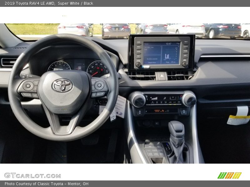 Super White / Black 2019 Toyota RAV4 LE AWD