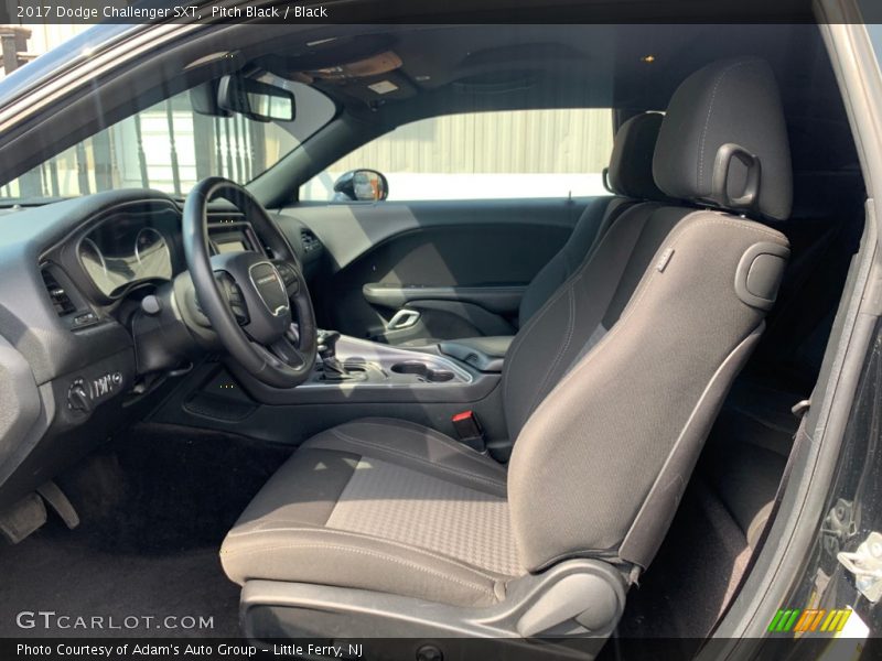 Pitch Black / Black 2017 Dodge Challenger SXT