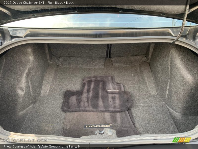 Pitch Black / Black 2017 Dodge Challenger SXT