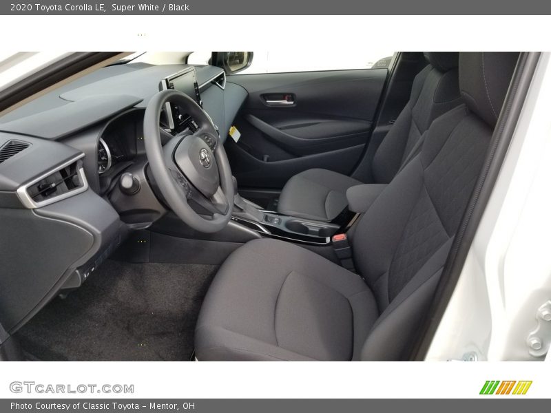 Super White / Black 2020 Toyota Corolla LE