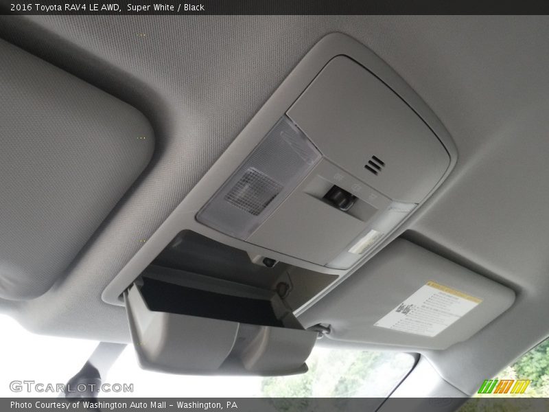 Super White / Black 2016 Toyota RAV4 LE AWD
