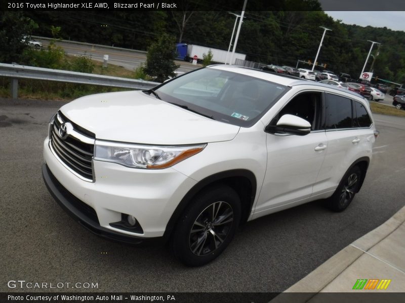 Blizzard Pearl / Black 2016 Toyota Highlander XLE AWD