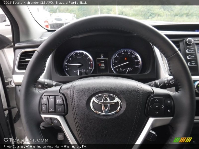 Blizzard Pearl / Black 2016 Toyota Highlander XLE AWD
