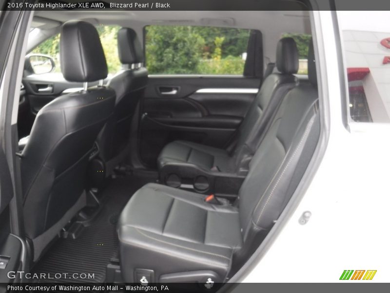 Blizzard Pearl / Black 2016 Toyota Highlander XLE AWD