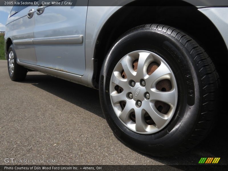 Clear White / Gray 2005 Kia Sedona EX