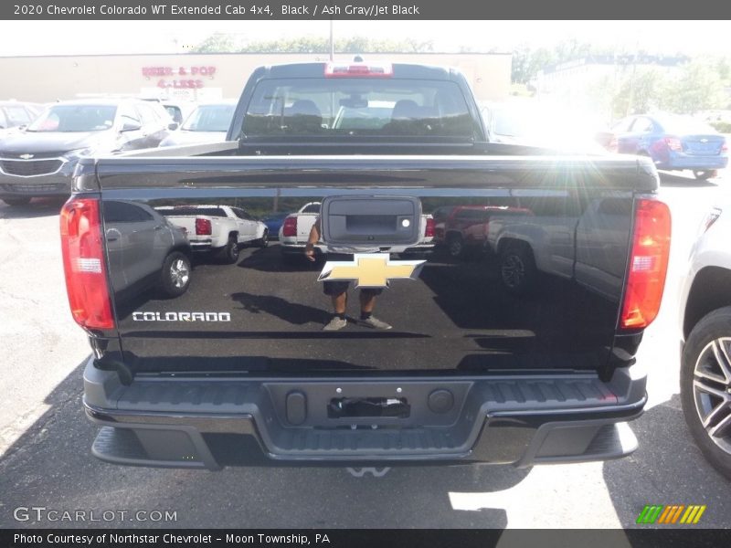 Black / Ash Gray/Jet Black 2020 Chevrolet Colorado WT Extended Cab 4x4