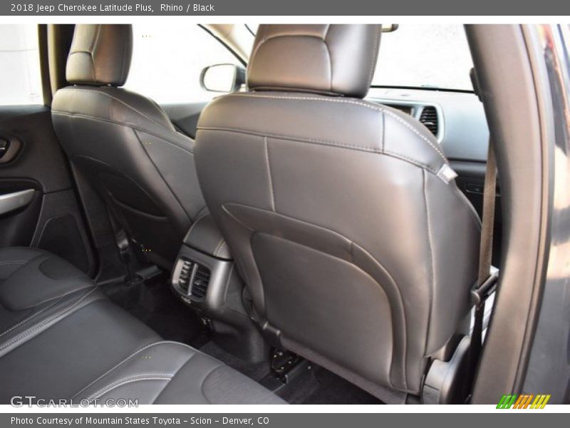 Rhino / Black 2018 Jeep Cherokee Latitude Plus