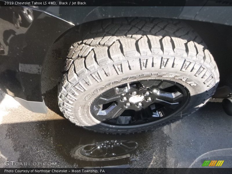 Black / Jet Black 2019 Chevrolet Tahoe LS 4WD