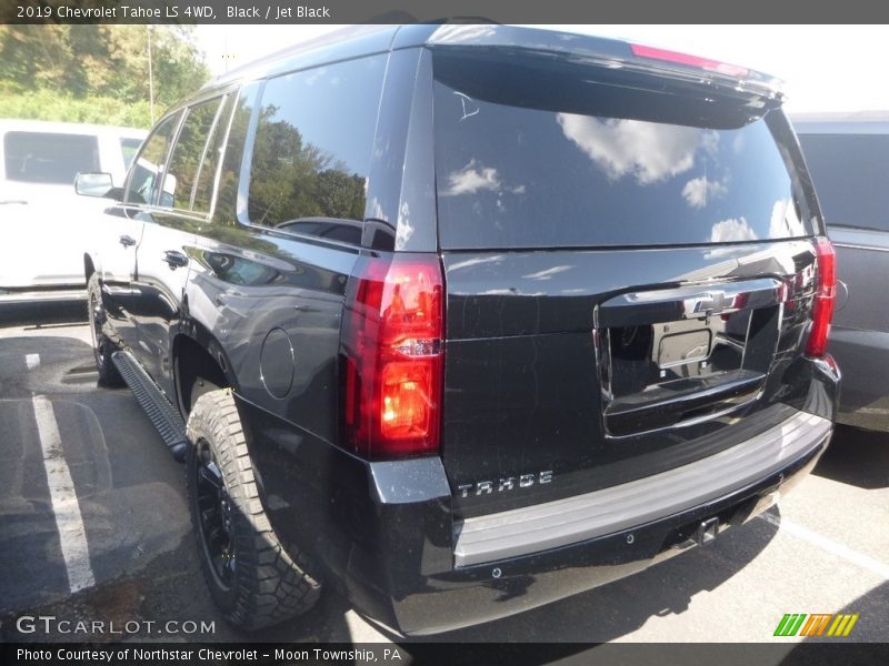 Black / Jet Black 2019 Chevrolet Tahoe LS 4WD