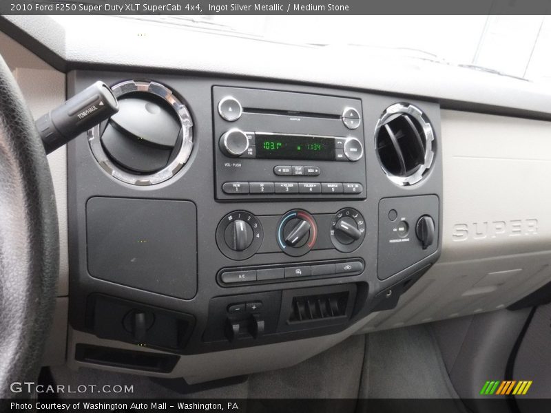 Ingot Silver Metallic / Medium Stone 2010 Ford F250 Super Duty XLT SuperCab 4x4
