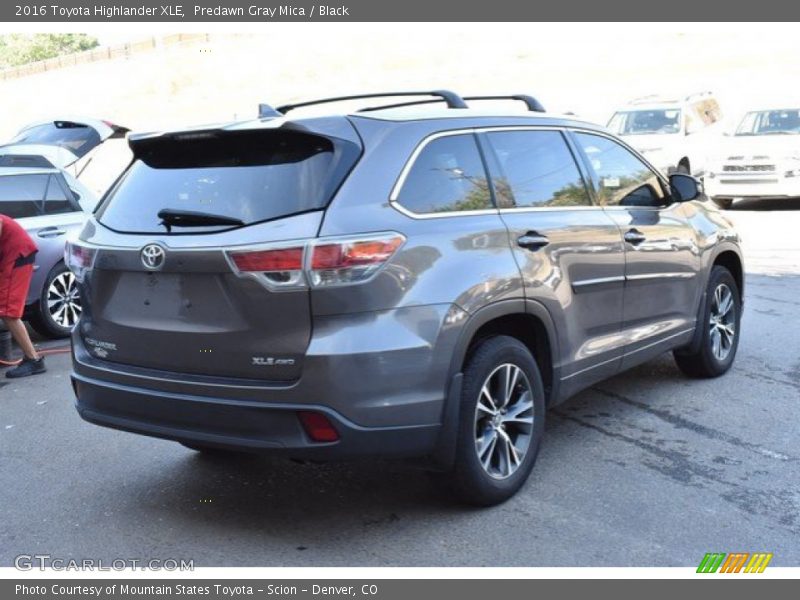 Predawn Gray Mica / Black 2016 Toyota Highlander XLE