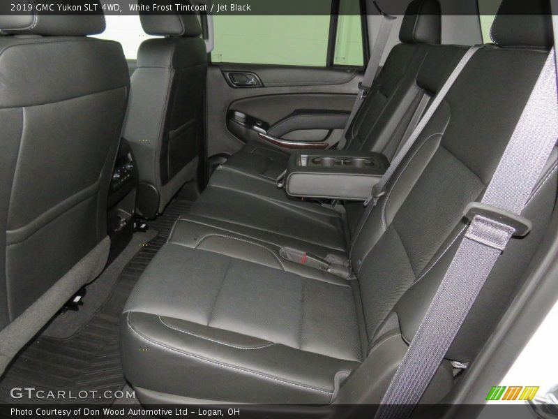 White Frost Tintcoat / Jet Black 2019 GMC Yukon SLT 4WD