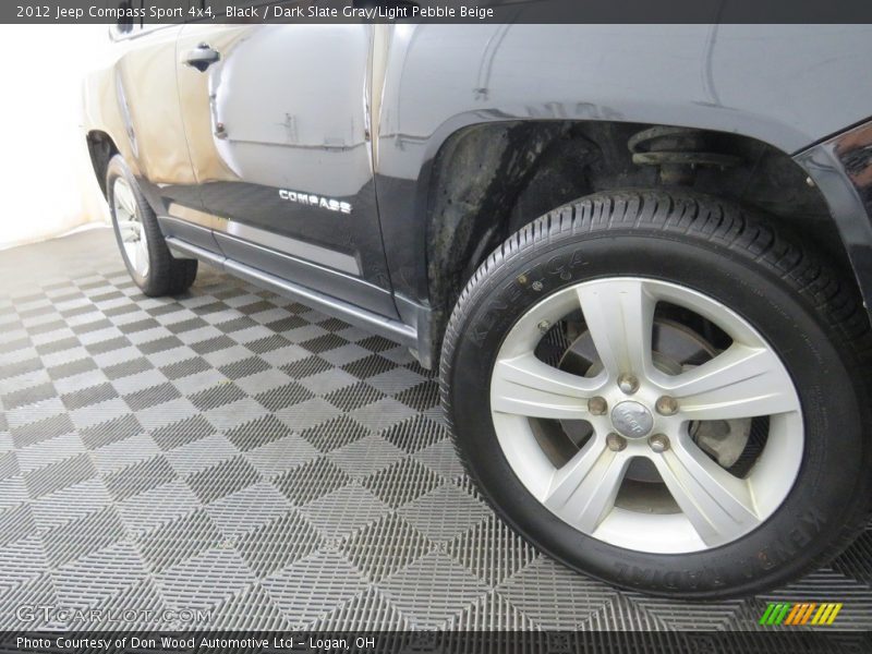 Black / Dark Slate Gray/Light Pebble Beige 2012 Jeep Compass Sport 4x4