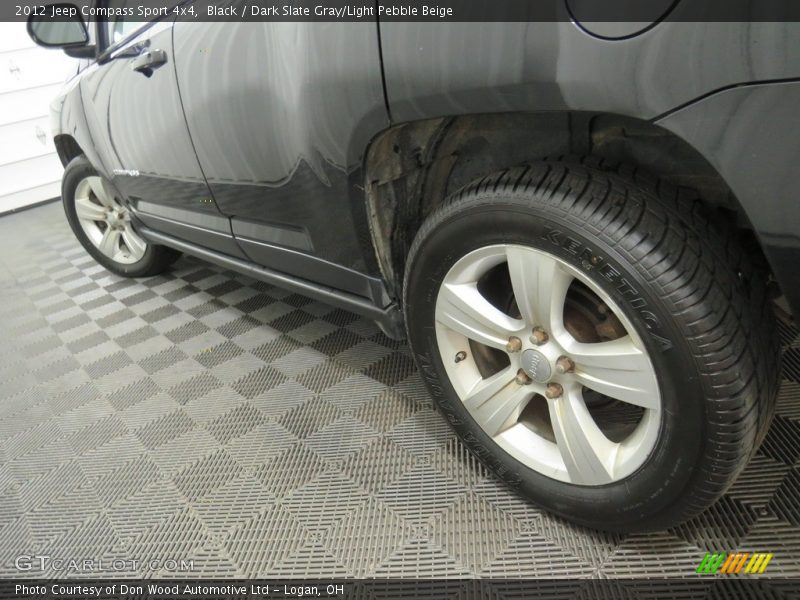 Black / Dark Slate Gray/Light Pebble Beige 2012 Jeep Compass Sport 4x4