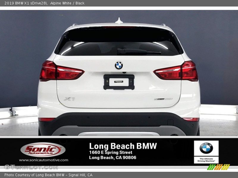 Alpine White / Black 2019 BMW X1 sDrive28i