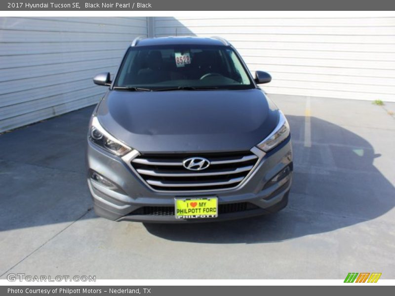 Black Noir Pearl / Black 2017 Hyundai Tucson SE