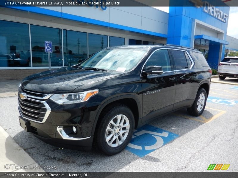 Mosaic Black Metallic / Jet Black 2019 Chevrolet Traverse LT AWD