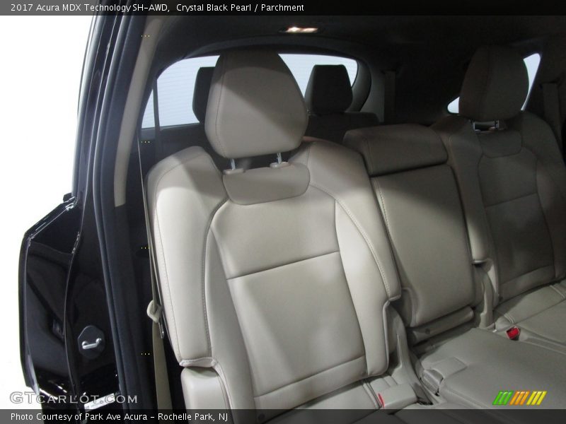 Crystal Black Pearl / Parchment 2017 Acura MDX Technology SH-AWD