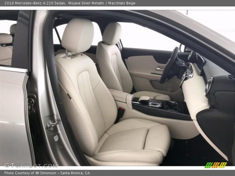 Mojave Silver Metallic / Macchiato Beige 2019 Mercedes-Benz A 220 Sedan