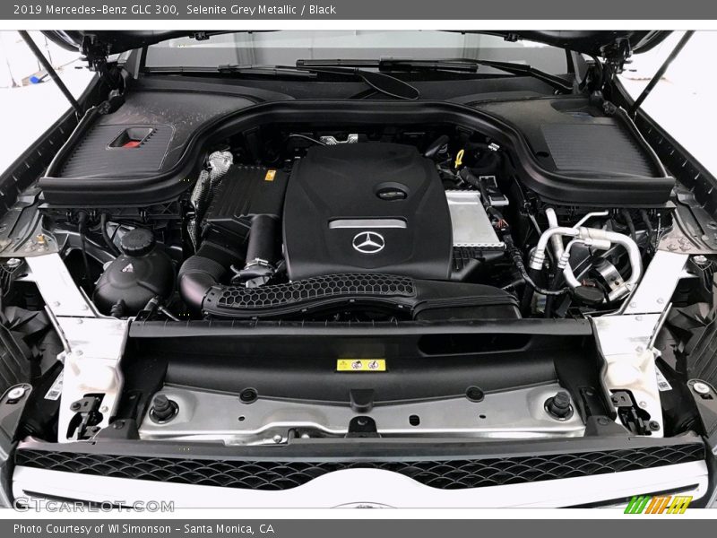 Selenite Grey Metallic / Black 2019 Mercedes-Benz GLC 300