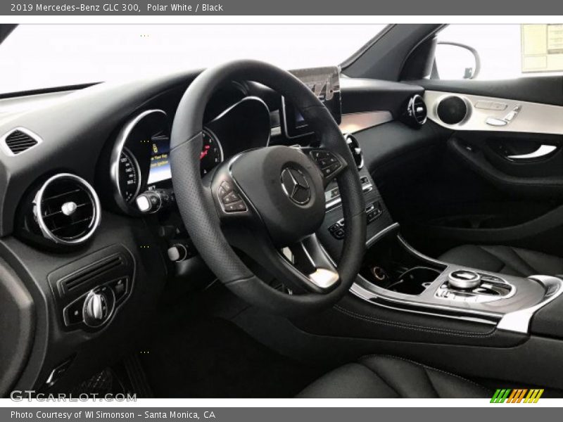Polar White / Black 2019 Mercedes-Benz GLC 300
