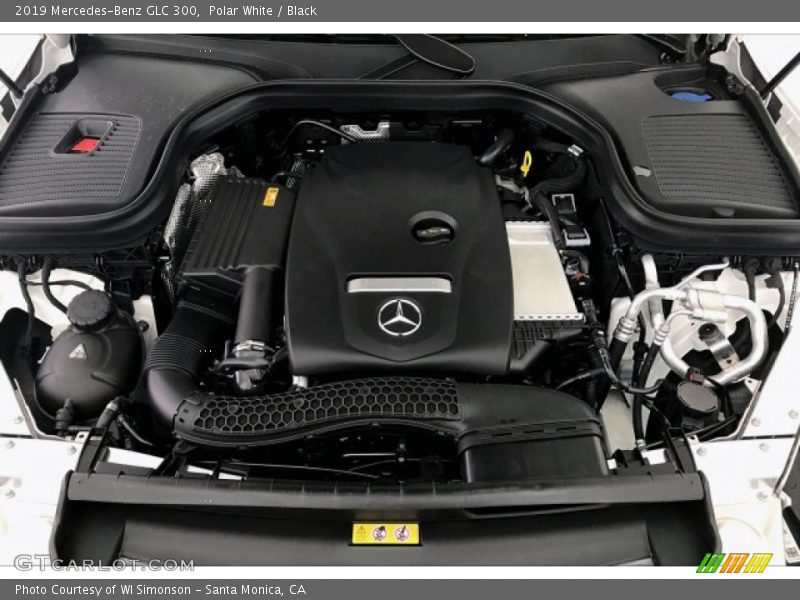 Polar White / Black 2019 Mercedes-Benz GLC 300