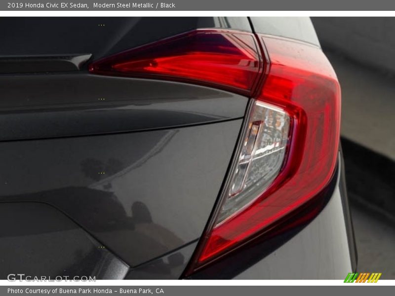 Modern Steel Metallic / Black 2019 Honda Civic EX Sedan