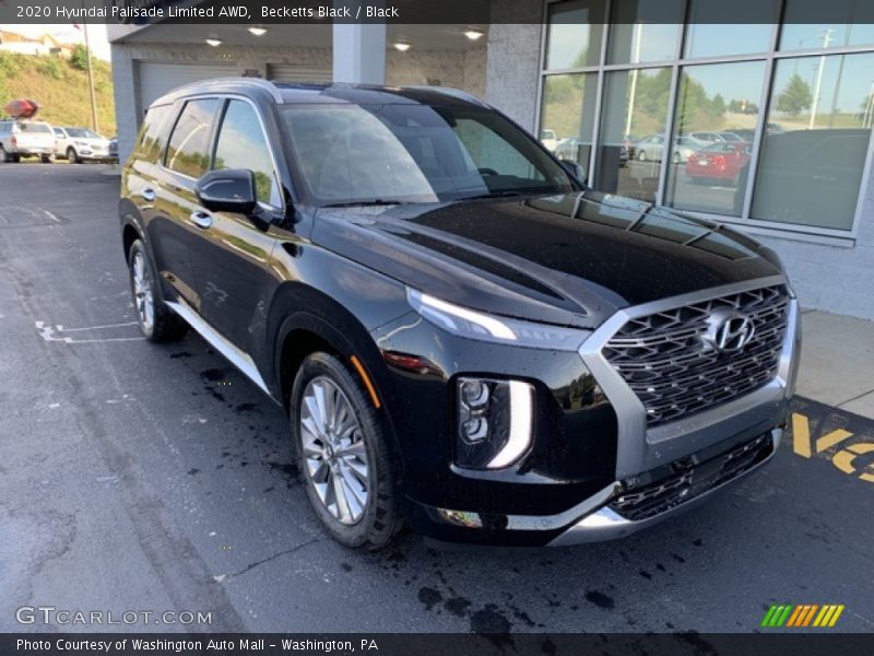 Front 3/4 View of 2020 Palisade Limited AWD
