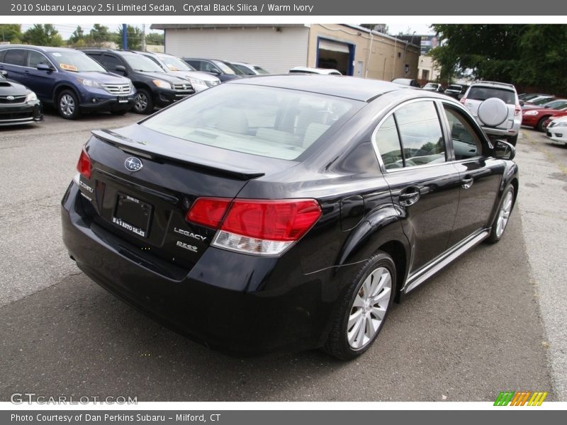 Crystal Black Silica / Warm Ivory 2010 Subaru Legacy 2.5i Limited Sedan