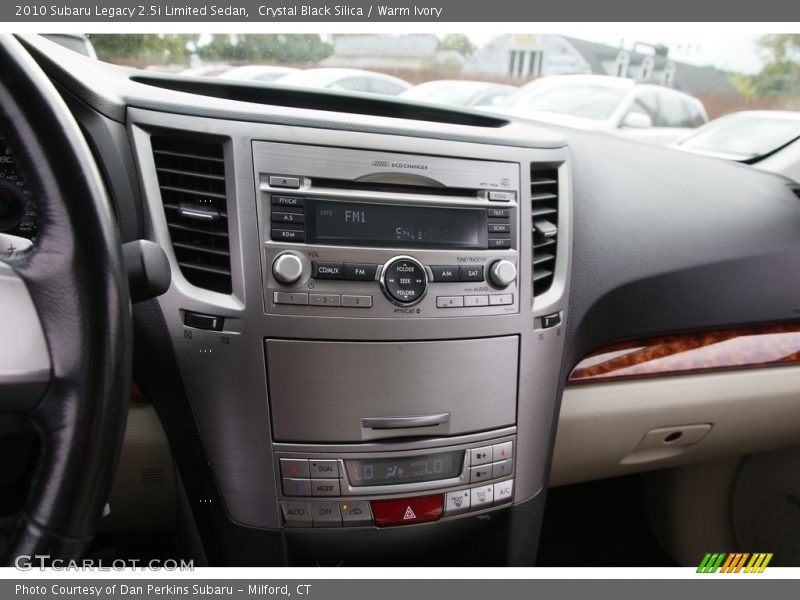Crystal Black Silica / Warm Ivory 2010 Subaru Legacy 2.5i Limited Sedan