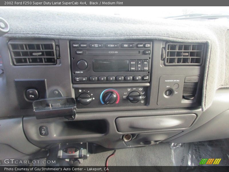 Black / Medium Flint 2002 Ford F250 Super Duty Lariat SuperCab 4x4