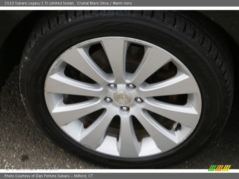 Crystal Black Silica / Warm Ivory 2010 Subaru Legacy 2.5i Limited Sedan