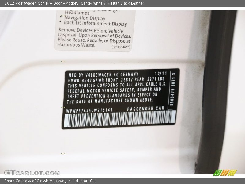 Candy White / R Titan Black Leather 2012 Volkswagen Golf R 4 Door 4Motion