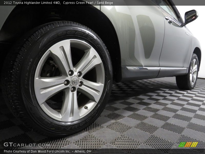 Cypress Green Pearl / Sand Beige 2012 Toyota Highlander Limited 4WD