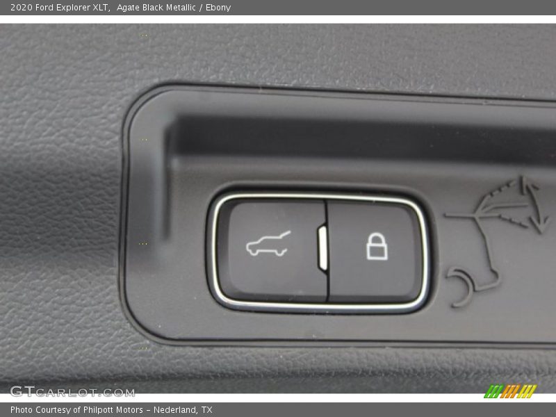 Agate Black Metallic / Ebony 2020 Ford Explorer XLT