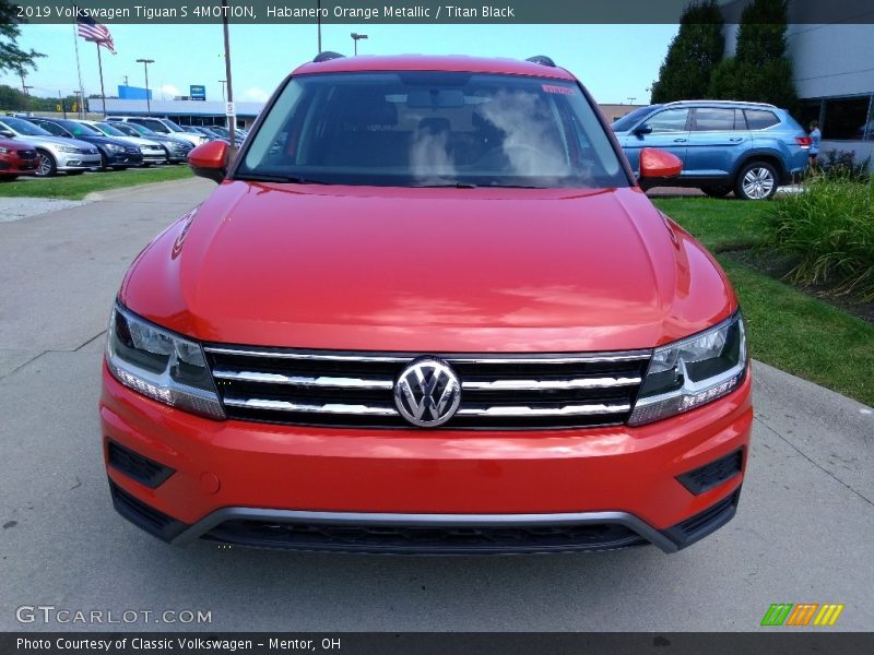 Habanero Orange Metallic / Titan Black 2019 Volkswagen Tiguan S 4MOTION
