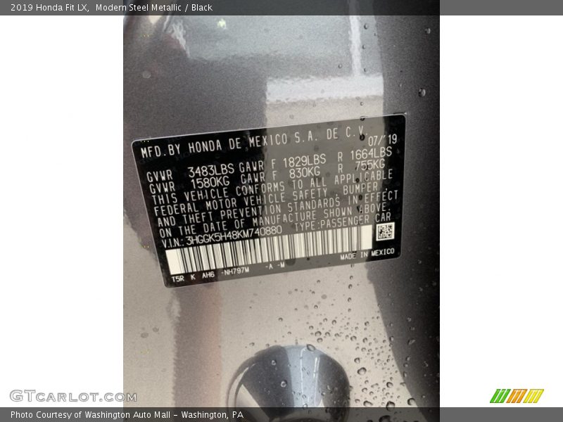Modern Steel Metallic / Black 2019 Honda Fit LX