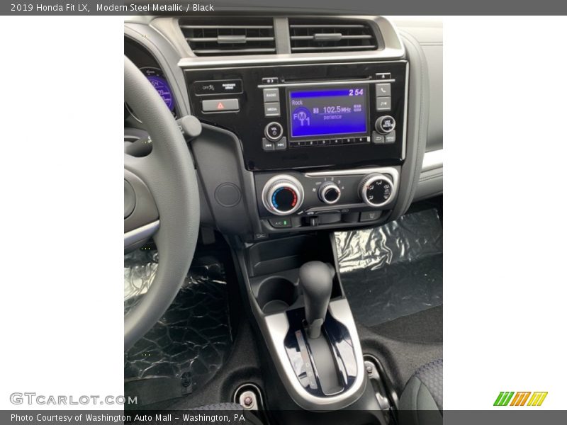 Modern Steel Metallic / Black 2019 Honda Fit LX