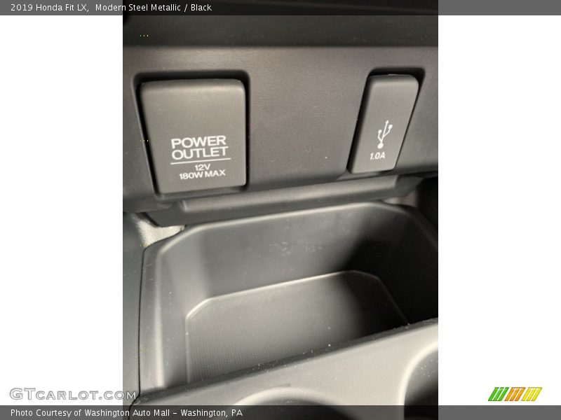 Modern Steel Metallic / Black 2019 Honda Fit LX