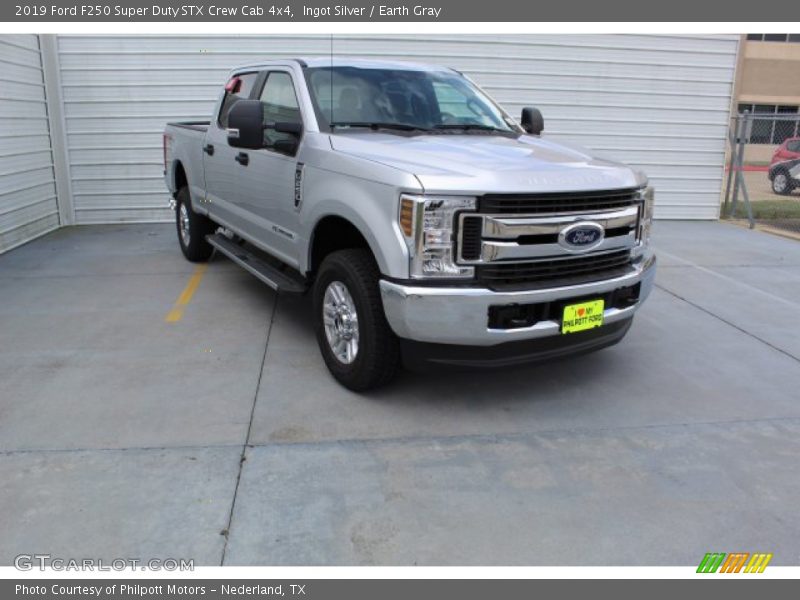 Ingot Silver / Earth Gray 2019 Ford F250 Super Duty STX Crew Cab 4x4